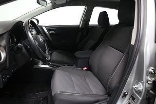 Halvkombi Toyota Auris 8 av 21