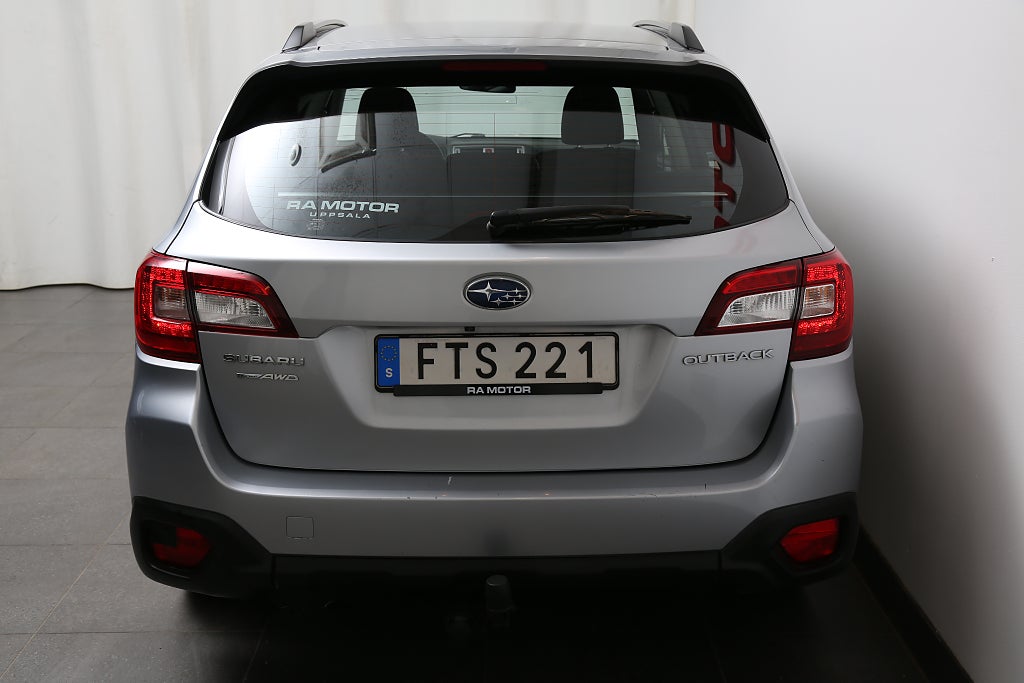 Subaru Outback 2,5i 175hk AWD Aut 1ägare Kamera Motorv Dragkrok 2015