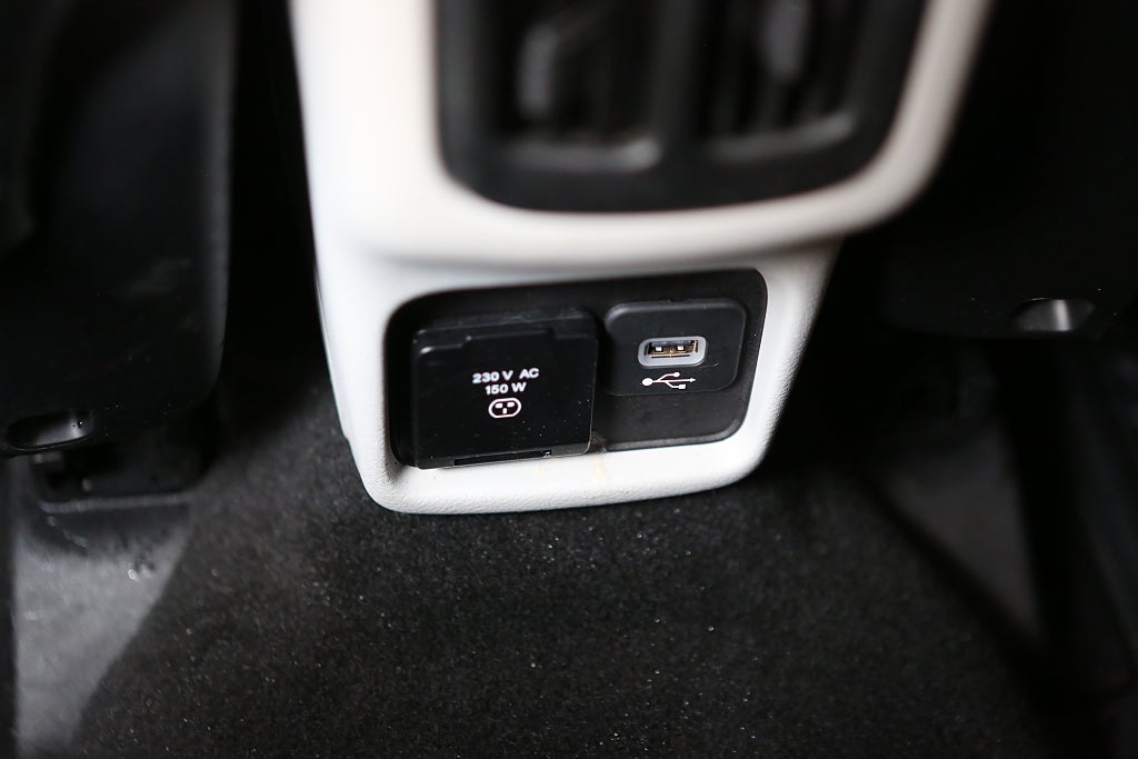 Jeep Compass 1,4 170hk Limited 4WD Aut Motorv 1års Garanti 2018