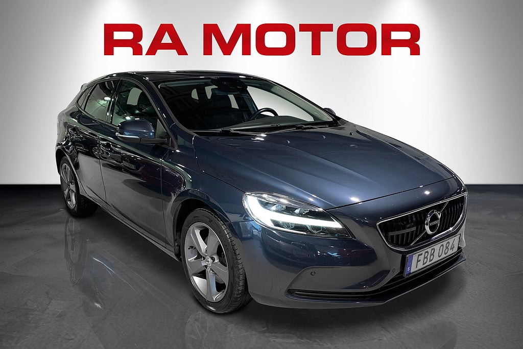 Volvo V40 T3 152hk Momentum | Business Adv | Intellisafe | Navi 2018