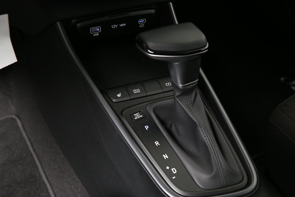 Hyundai i20 1.0 T-GDi MHEV Essential Automat kamera fd. demo 2025
