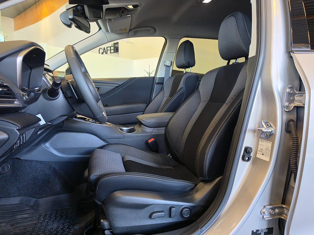 Subaru Outback 2.5 4WD XFuel Adventure /Låg skatt/Serviceavtal ingår