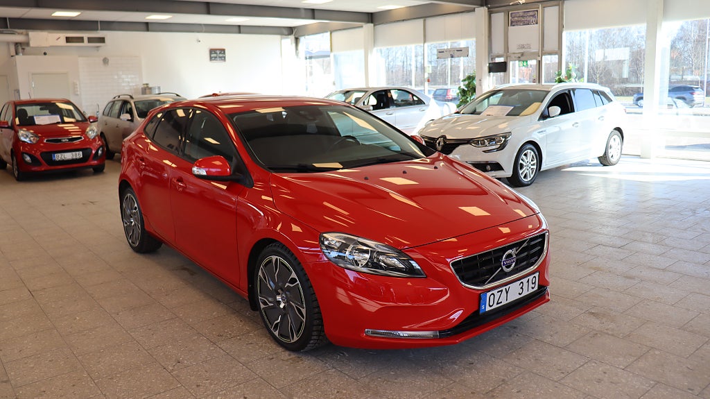 Volvo V40 D2 Powershift Kinetic Dragkrok