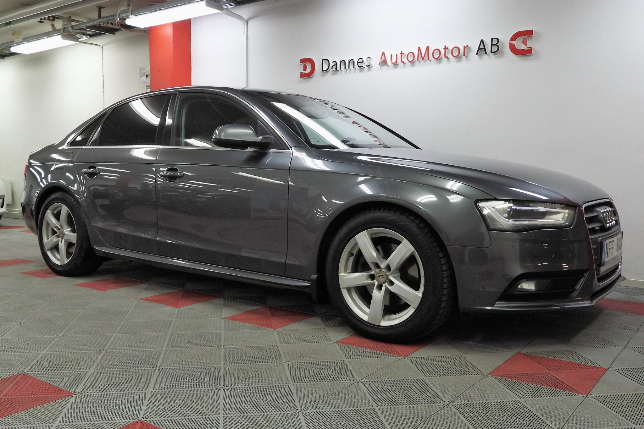 Audi A4 2013, bild 4/52