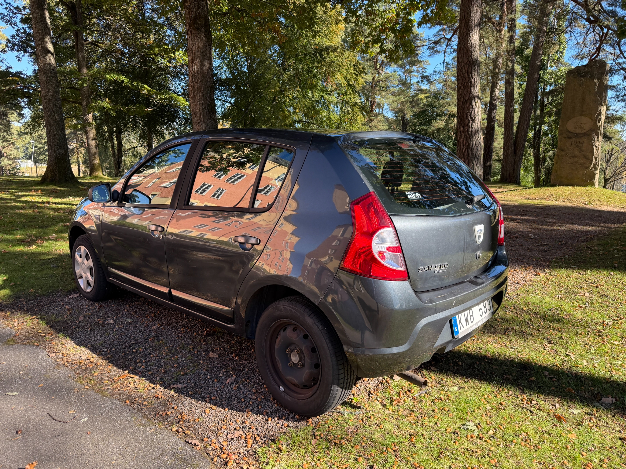 Dacia Sandero 1.6 2010, bild 5/10