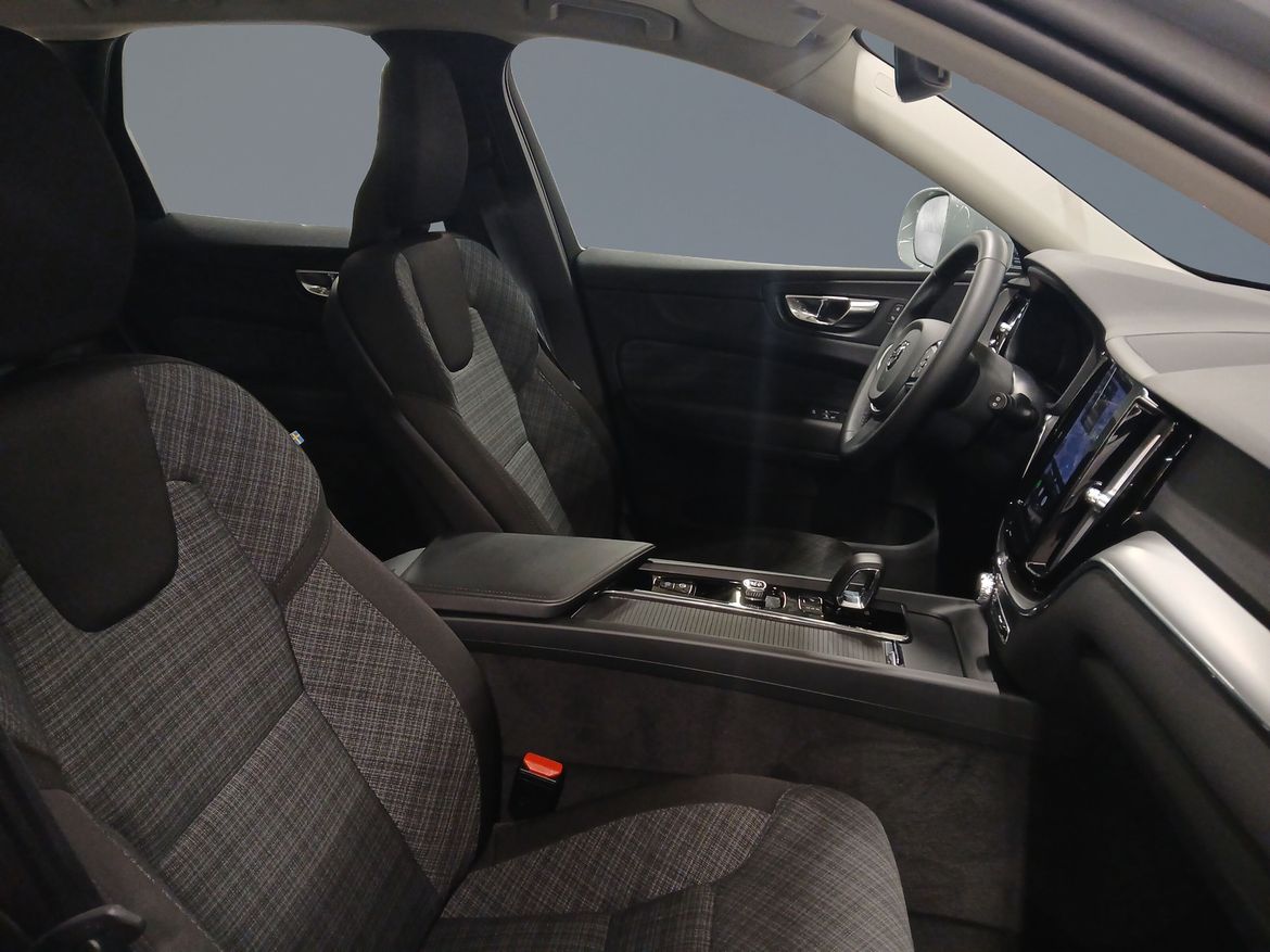 Volvo XC60 T6 AWD Core Nordic Edition 2025, bild 6/10