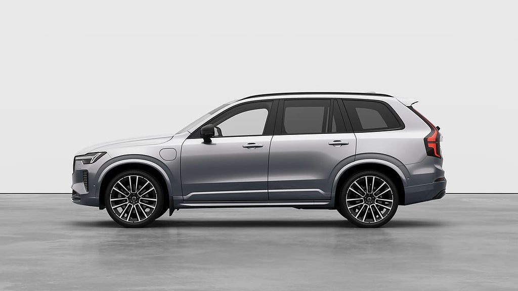 Volvo XC90 7 Säten II T8 Ultra Dark 22\" Bowers Massage Luftfjädring - LAGE