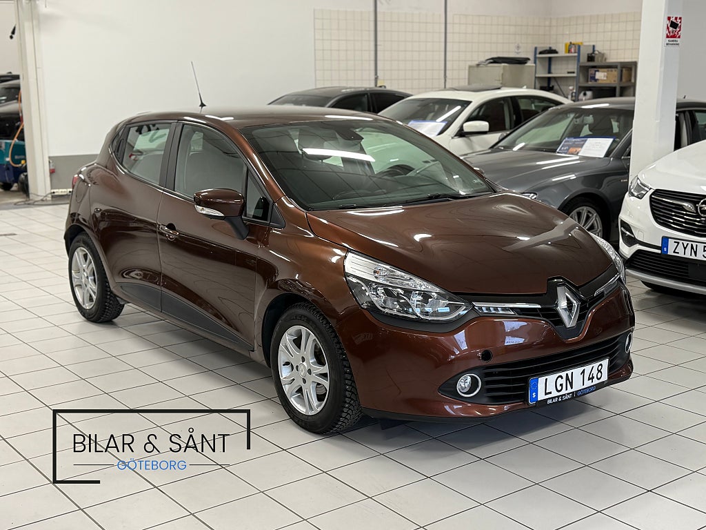 Renault Clio 1.2 Expression Life Keyless Bluetooth Navi
