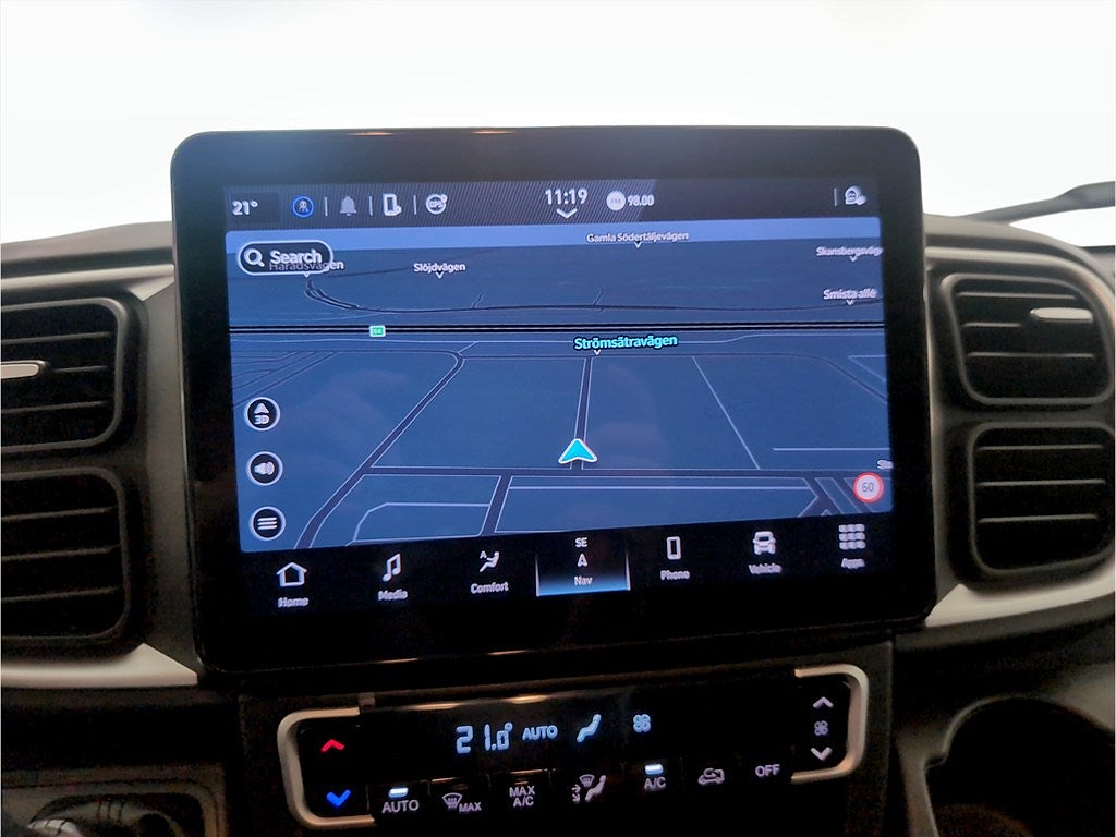 Bild på Peugeot Boxer Style + Navi pack 180hk AT8 L3H2 - DEMO