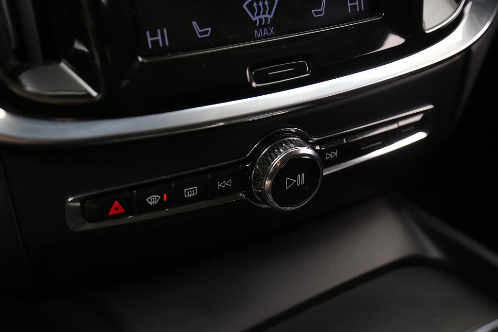 Volvo V60 D4 190hk Momentum Advanced SE II Aut 2021