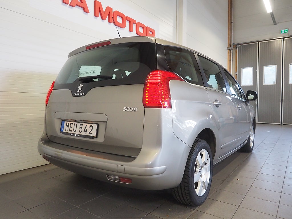 Peugeot 5008 1.2 PureTech 130hk | 7-sits | Farthållare