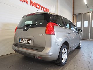 Minibuss Peugeot 5008 6 av 18