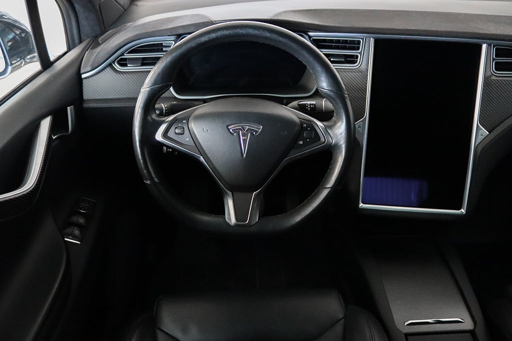 Tesla Model X 100D Luftfjädring Pano Dragkrok 6-Sits ( MOMSBIL )