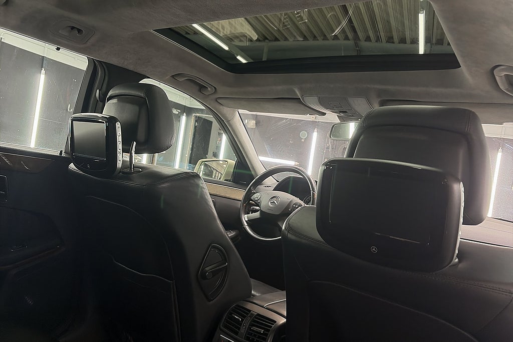 Mercedes-Benz E 2011