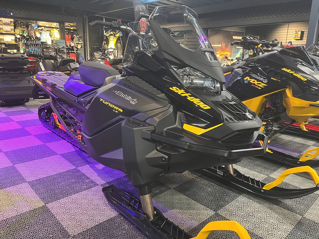 Ski-Doo Ski-Doo Tundra LE 600 EFI -25 