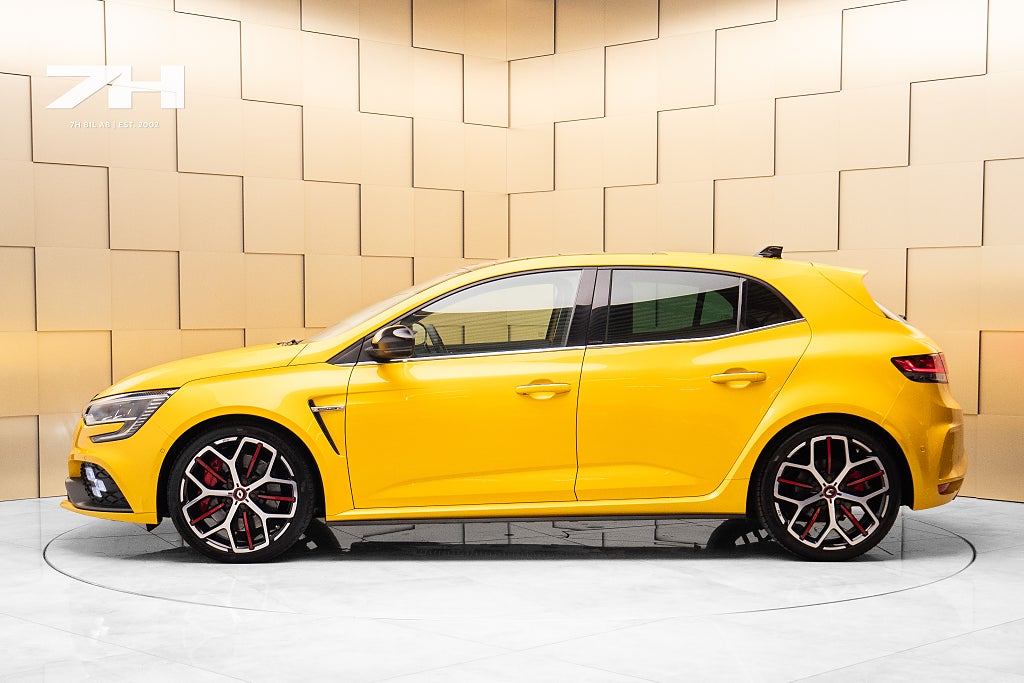 Renault Mégane R.S. Trophy 301 hk / Backkamera / Taklucka / 19" / Moms
