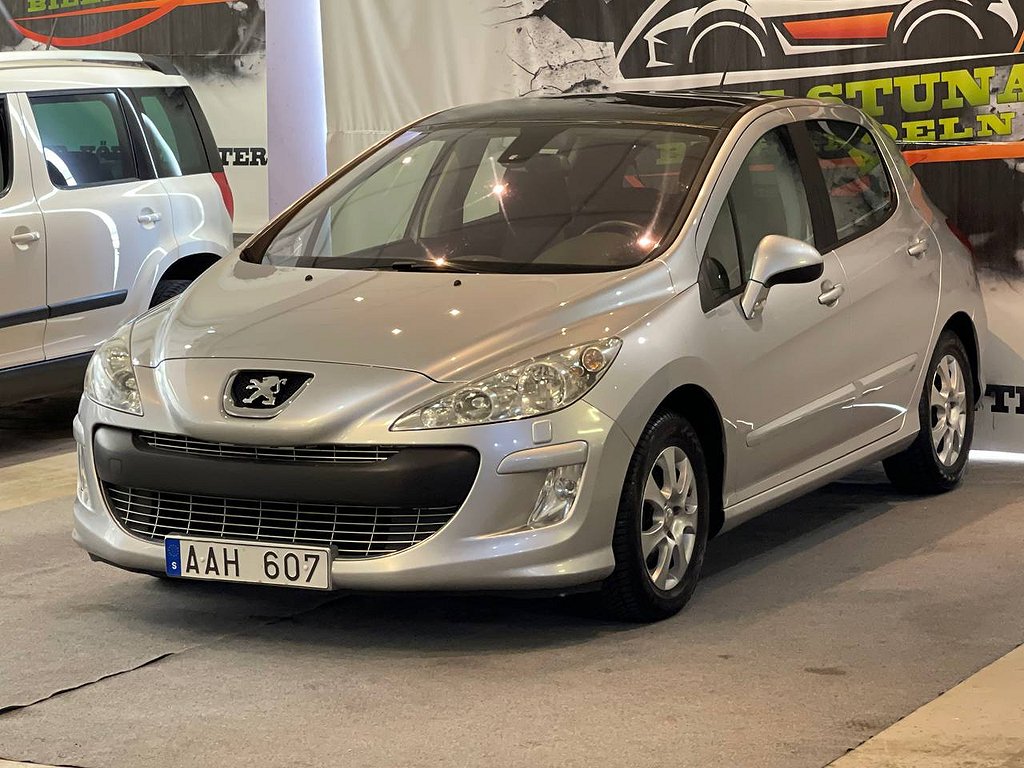 Peugeot 308 1.6 HDI FAP EGS AUTOMAT ( 9800 MIL ) NY BESIKTAD NY SERVAD