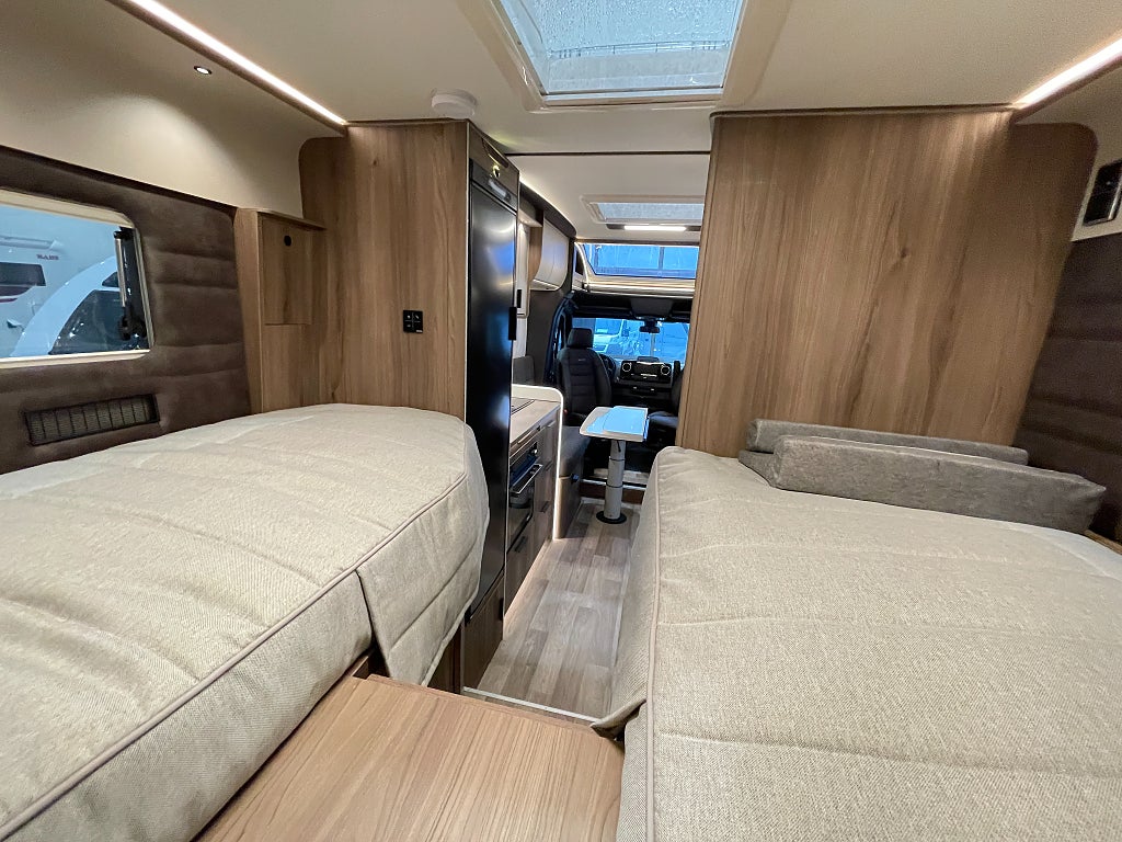 Kabe Novum Compact 720 LGB /B-körkort/ALDE/Mercedes/Face2Face - Kabe