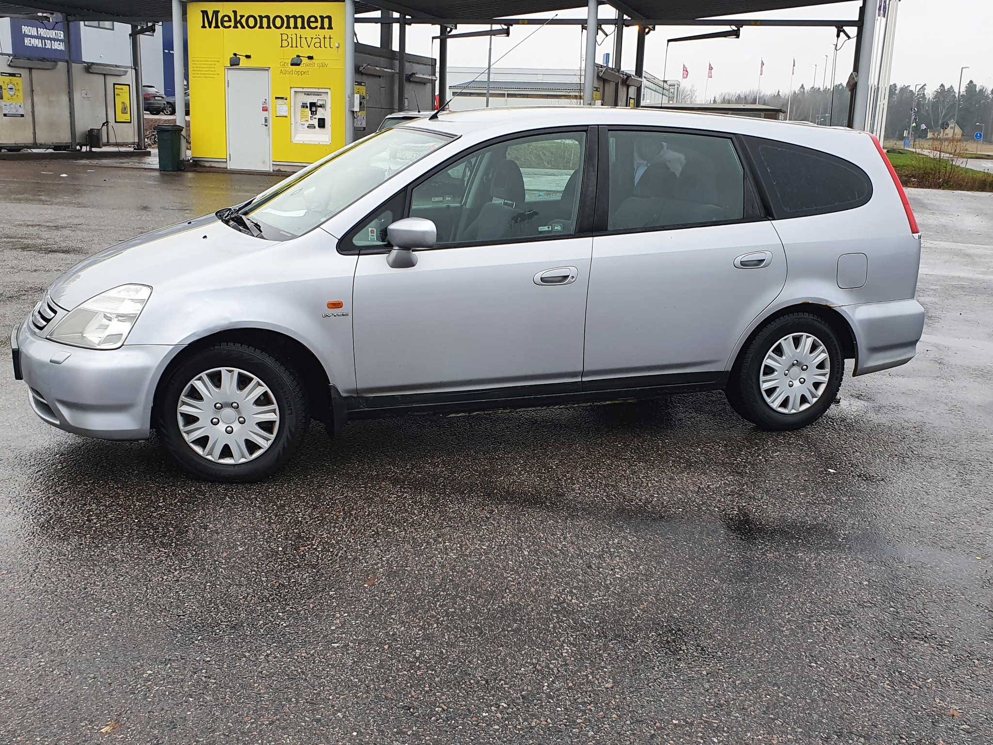 Honda Stream 2.0 7-sits 156hk 2001, bild 3/30