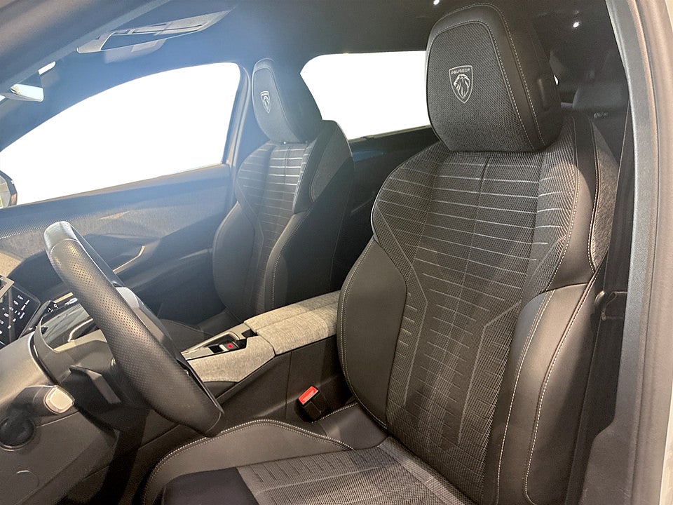 Bild på Peugeot 5008 GT Hybrid 145hk Aut 7-SITS B-KAMERA DRAG