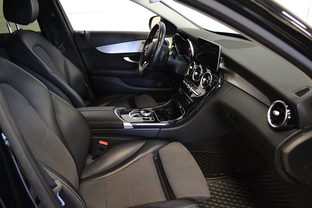 Mercedes-Benz C 200 T 184hk 4MATIC Avantgarde | Drag | Kamera | Navi | 2020