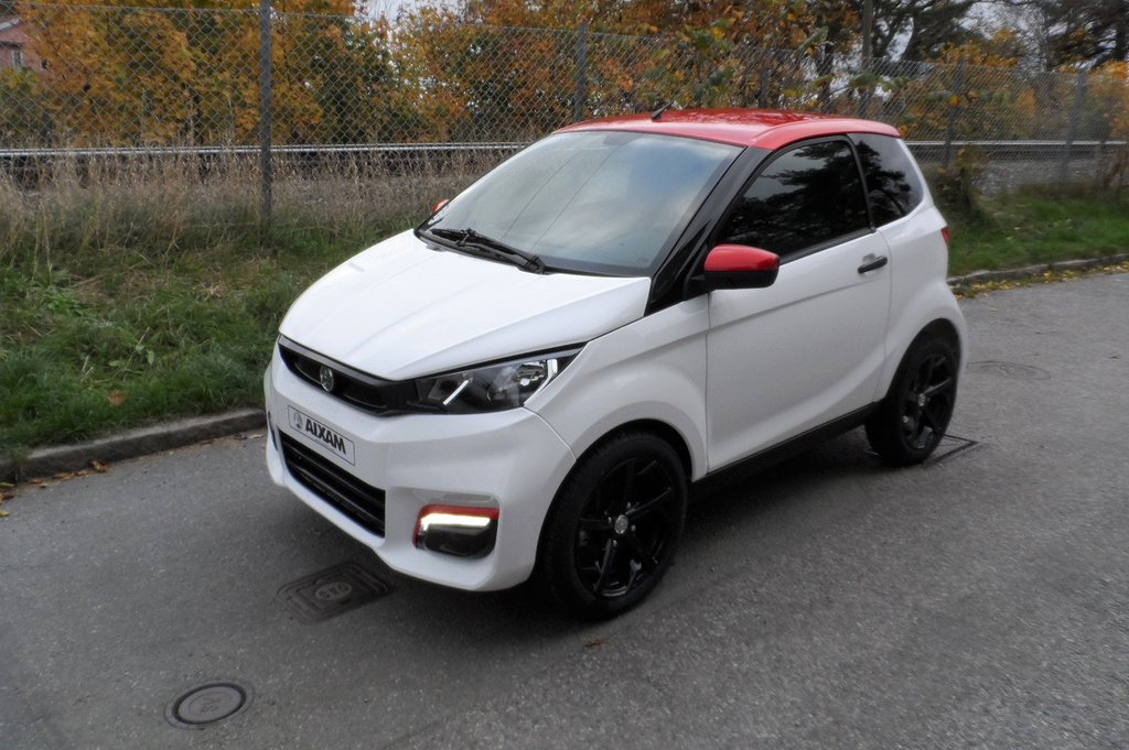 Aixam City Sport Pioneer Touhskärm  2 års garanti