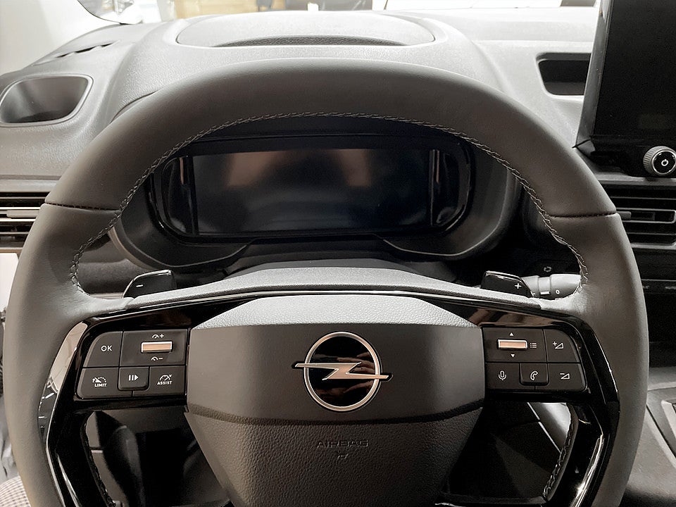 Bild på Opel Combo Elite 130hk Aut L2 -EDITION! Värmare & Dragkrok