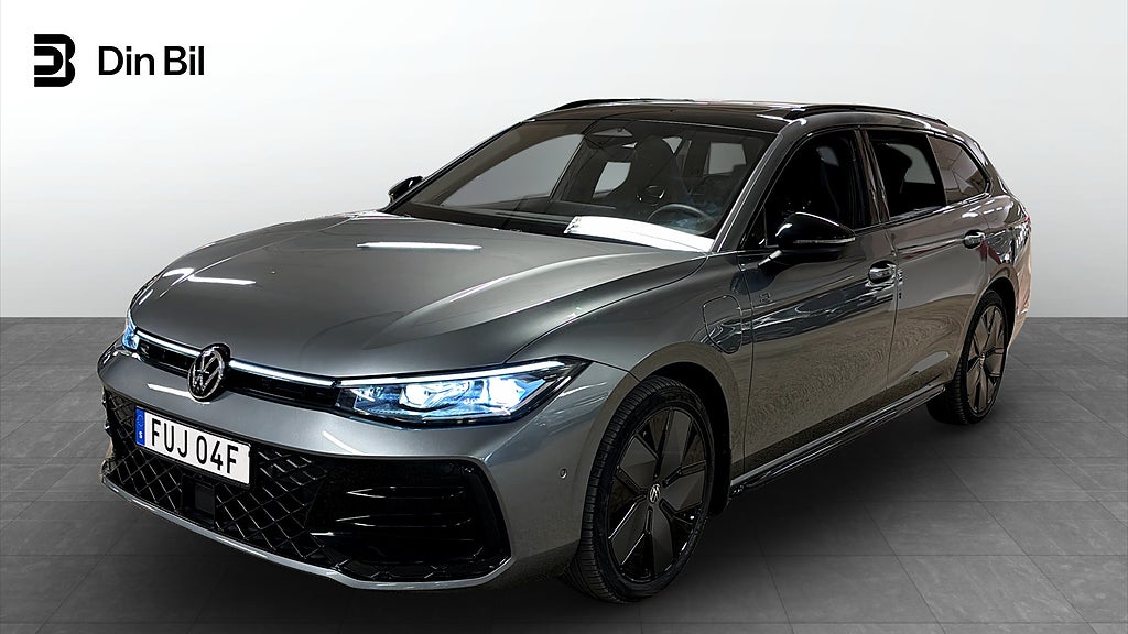 Volkswagen Passat Sportscombi eHybrid 272hk DSG/R-Line Signature/Panorama/Harman