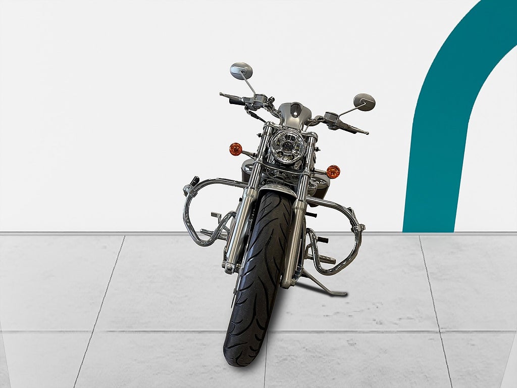 Harley-Davidson vrsca V-Rod 2-tone jubileum, LÅG MIL, NYSKICK