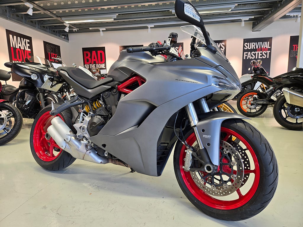 Ducati Supersport 