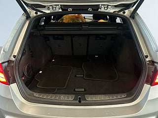 BMW 330i xDrive M Sport S&V-hjul/Hud/Pano/Skinn/H/K/A.d helljus