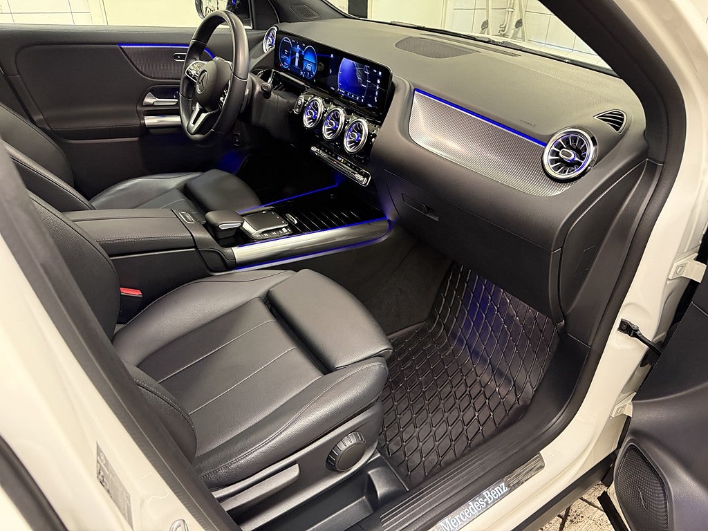 Mercedes-Benz GLA200 2021 - miniatyr 10