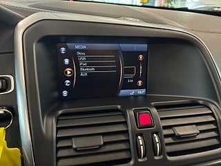 Volvo XC60 D4 AWD Summum Business Pro S&V-hjul/Dvärm/Drag/Skinn – bild 20