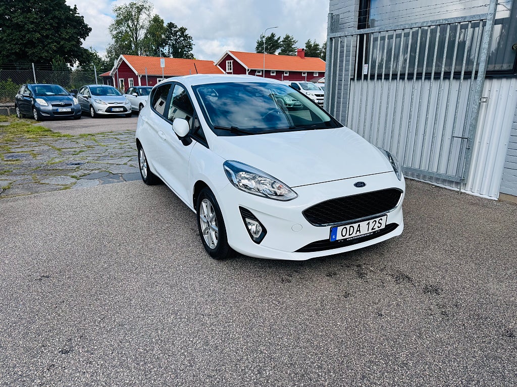 Ford Fiesta 1.0 ECOBOOST 5-D TREND / CARPLAY / 7200Mil