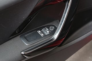 Halvkombi Peugeot 208 10 av 22