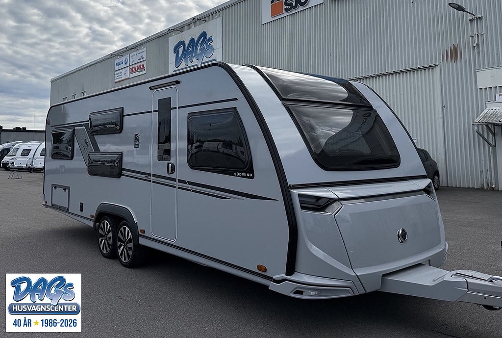 Knaus SÜDWIND 650 UDF BLACK SELECTION