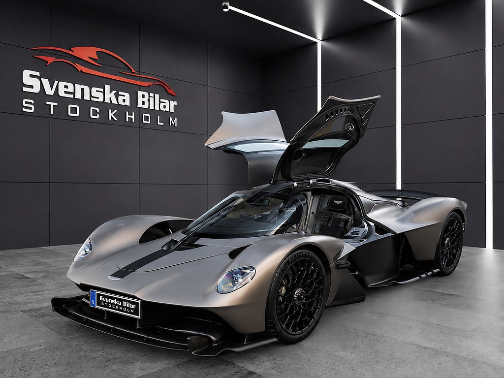 Aston Martin Valkyrie 6.5 V12 Hybrid 1155hk 1 av 150 /LIFT /EXPOSED CARBON