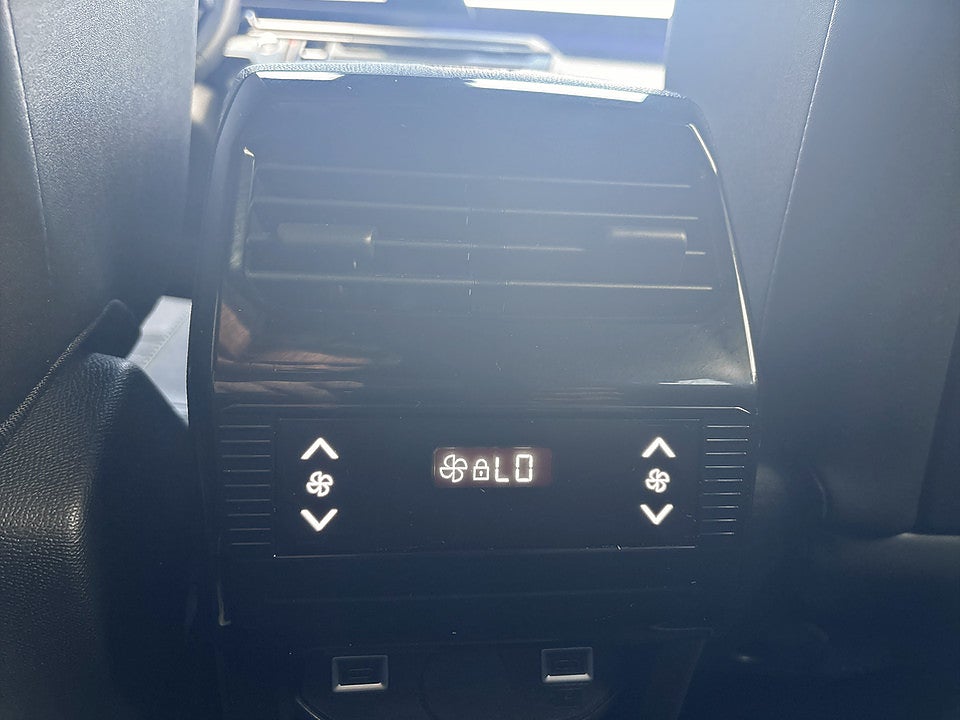 Bild på Peugeot 5008 GT Hybrid 145hk Aut B-KAMERA CARPLAY VECKANS KLIPP!