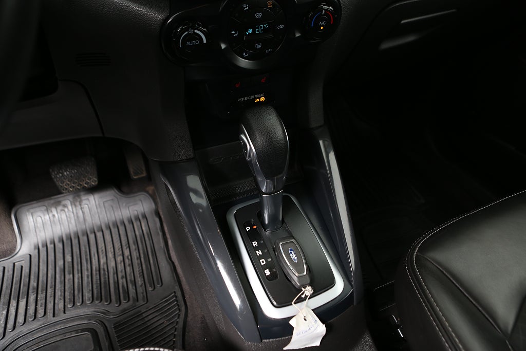 Ford Ecosport 1,5 Ti-VCT 112hk Titanium Plus Aut | Komfortpaket |