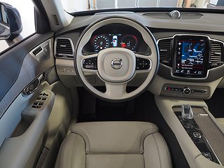 SUV Volvo XC90 13 av 26