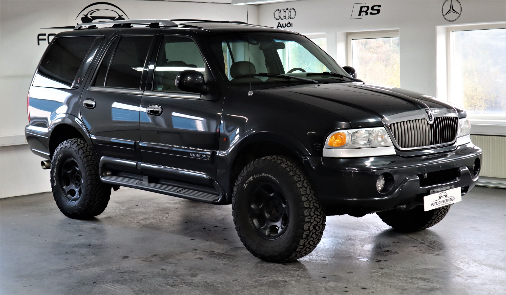 Lincoln Navigator 1998, bild 2/35