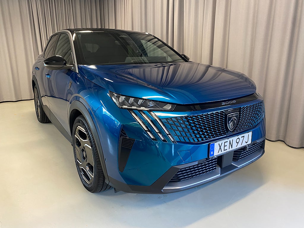 Peugeot 3008 GT Ultimate Plugg-In Hybrid. Dragkrok, Massage