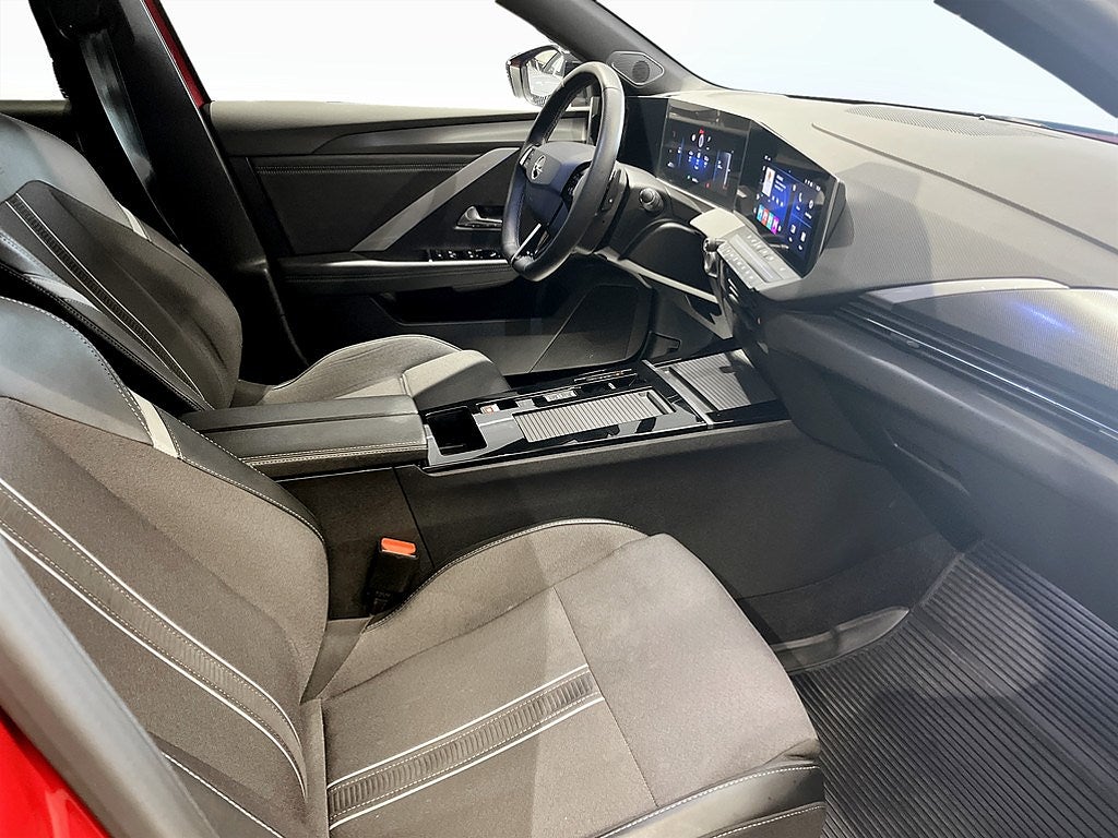 Bild på Opel Astra ST GS 1.2 PT 130hk Aut - 360-KAMERA, CARPLAY