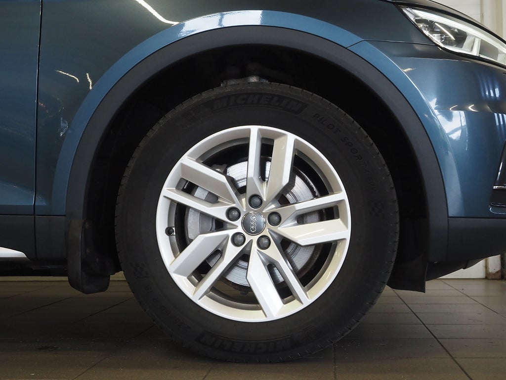 Audi Q5 2.0 TFSI 252hk Quattro S Tronic Pano Kamera Drag P-Värm 2018