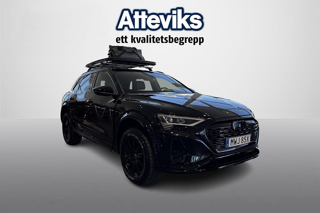 Audi Q8 55 e-tron quattro Dakar Edition