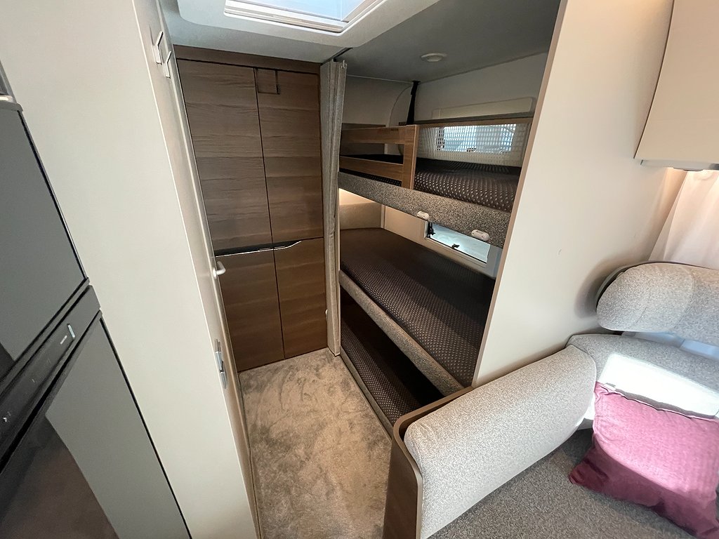 Adria Alpina 663 PT / Barnkammare / ALDE / Ugn / Queens-bed - Adria