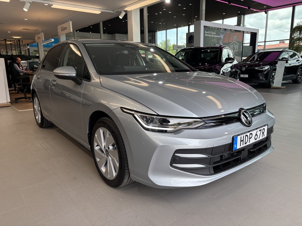 Volkswagen Golf 1.5 TSI 2025, bild 4/48
