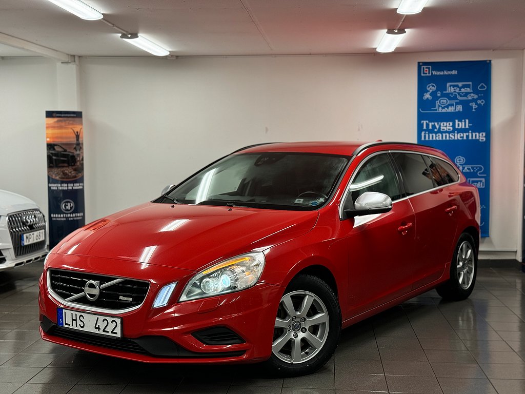 Volvo V60 D5 AWD Geartronic Momentum R-Design |Ny-Servad|