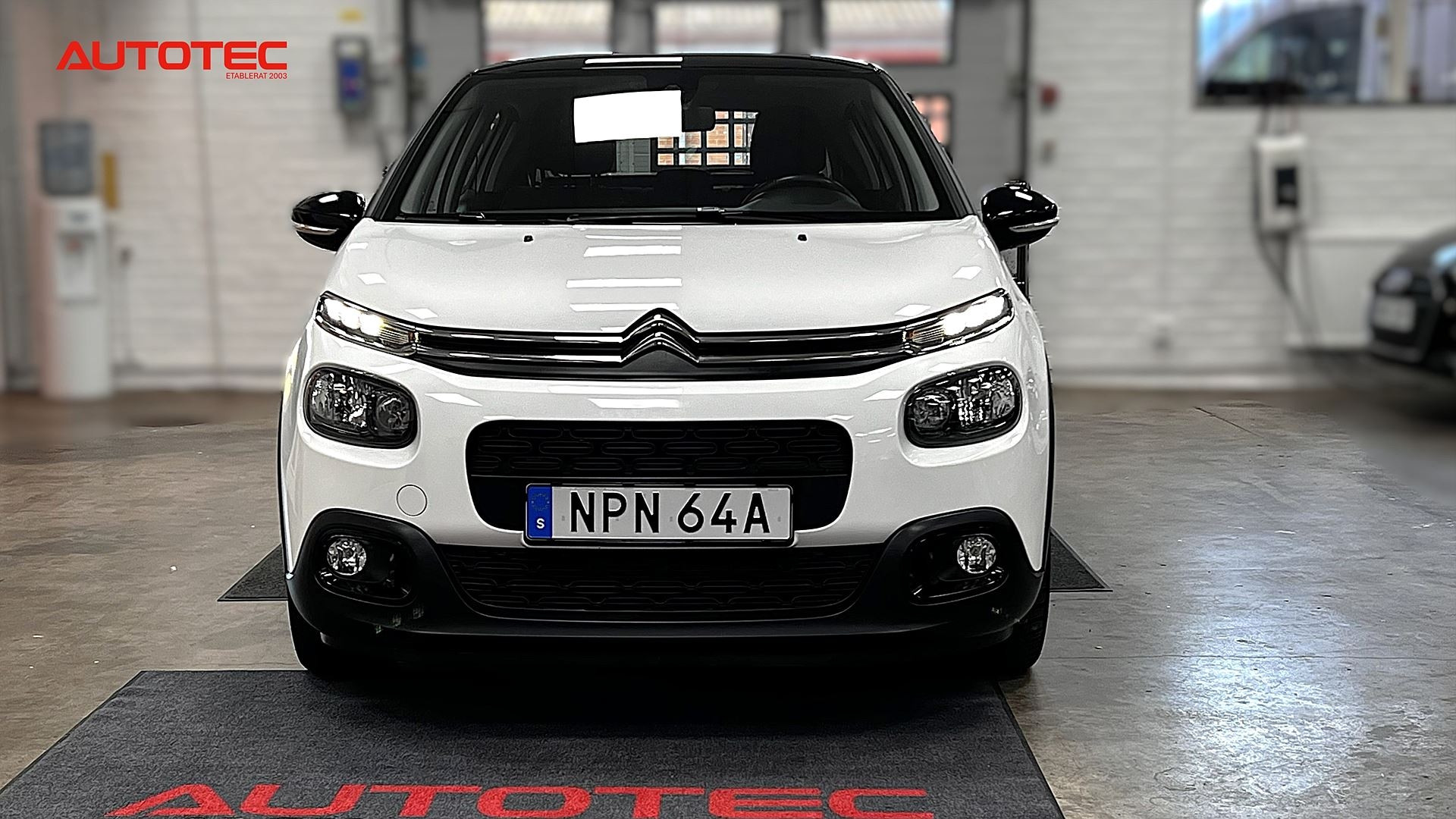 Citroen C3 1.2 PureTech 82 Manuell, 83hk 2019, bild 2/10