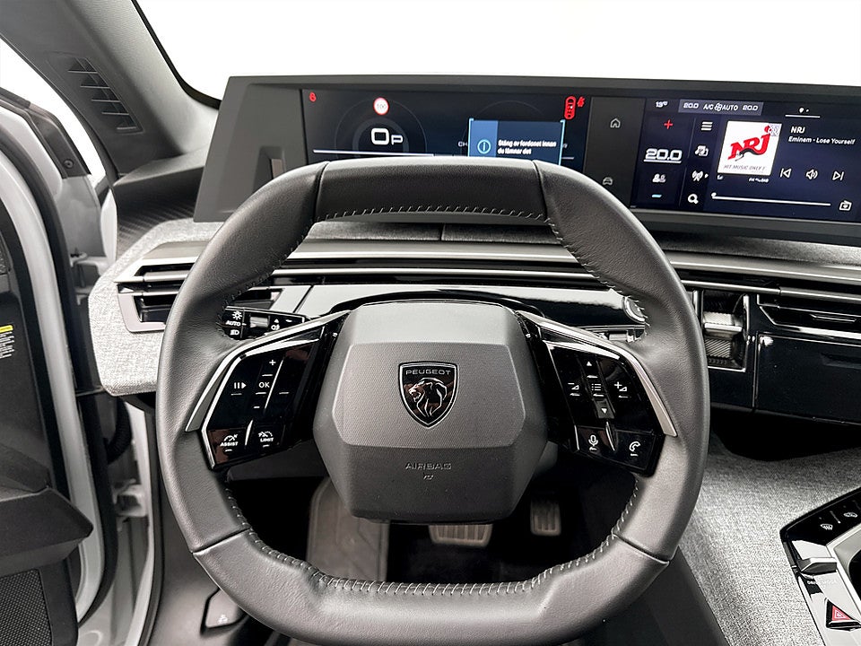Bild på Peugeot 3008 Allure Hybrid 145hk Aut B-KAMERA CARPLAY